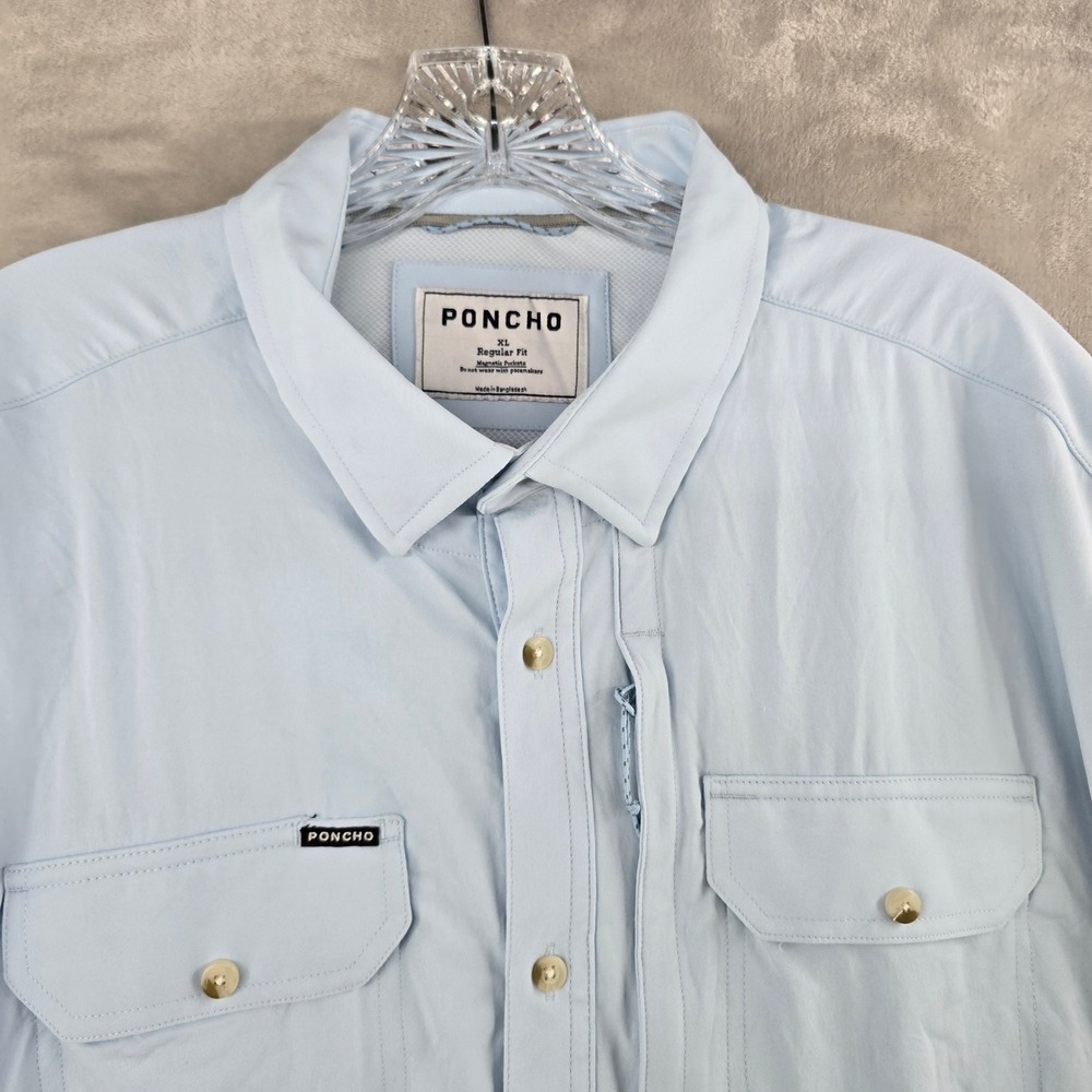 Poncho Outdoors Fishing Shirt Mens XL Light Blue Magnetic Pockets Regular Fit